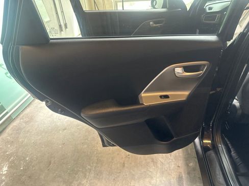 Used 2019 Kia Niro LX FWD image 23