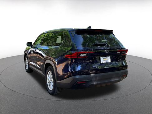Used 2025 Toyota Grand Highlander FWD image 5