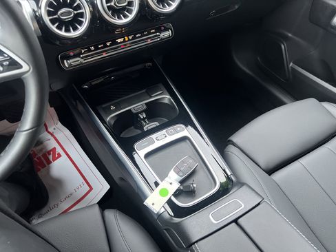 Certified 2025 Mercedes-Benz GLB 250 4MATIC image 23