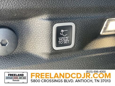 New 2025 Jeep Grand Cherokee L Limited w/ Luxury Tech Group II AWD/4WD image 13
