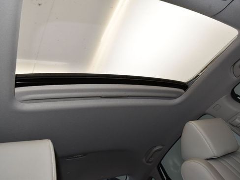 Used 2018 Honda Accord Touring image 26