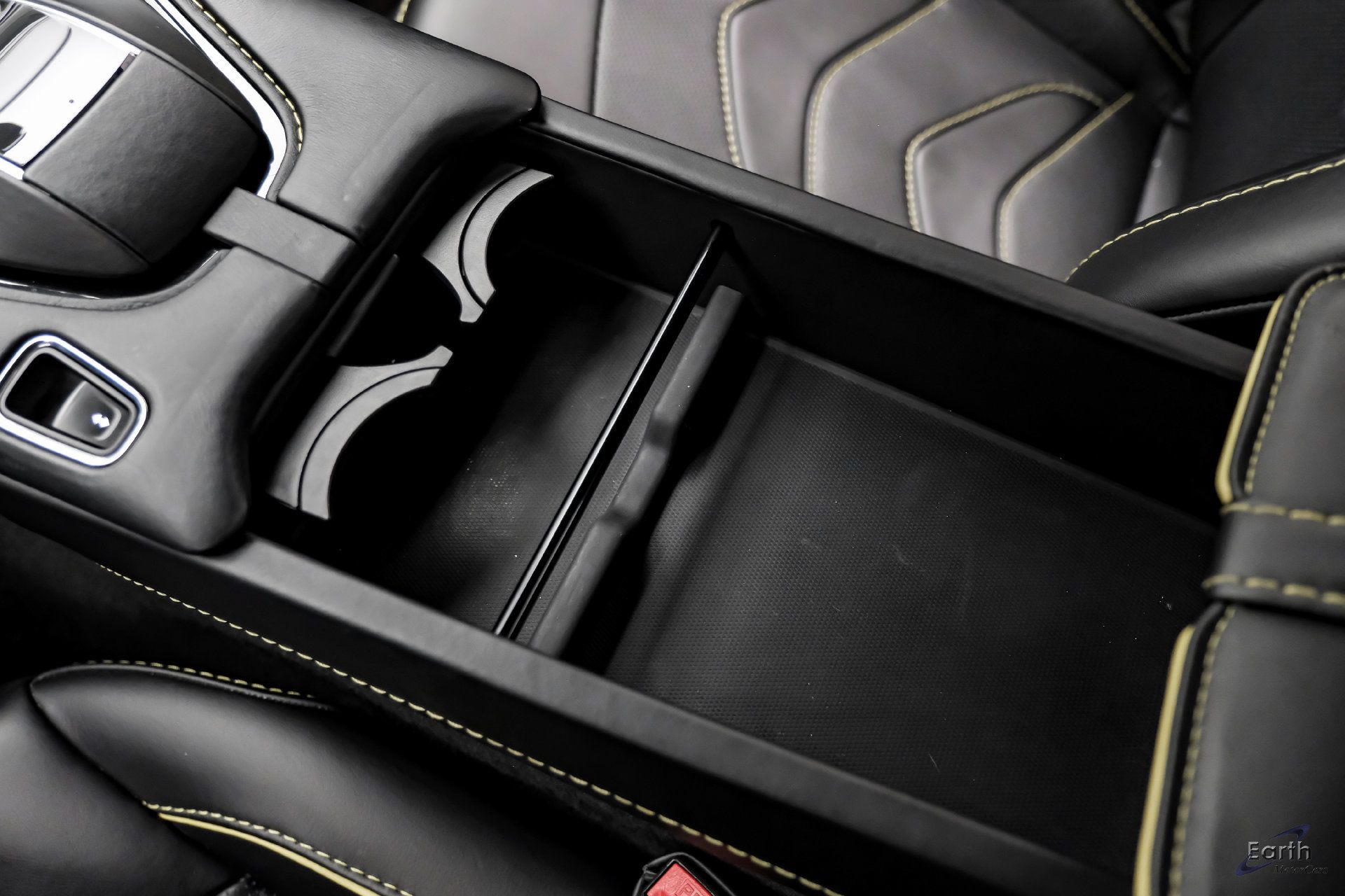 Used 2019 Aston Martin DBS Superleggera RWD image 66