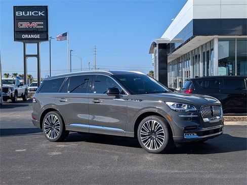 Used 2023 Lincoln Aviator Black Label w/ Dynamic Handling Package image 2