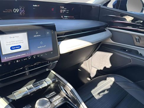 Used 2024 Lincoln Nautilus Reserve image 20