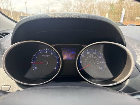 Used 2015 Hyundai Tucson Limited image 14