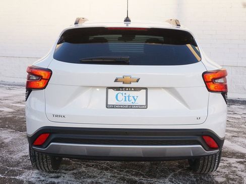 New 2026 Chevrolet Trax LT w/ Driver Confidence Package image 6