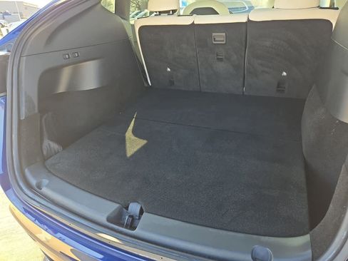 Used 2022 Tesla Model Y Long Range image 29