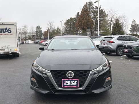 Used 2019 Nissan Altima 2.5 S image 2
