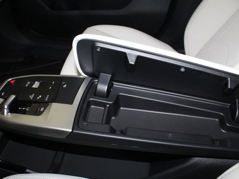 Used 2026 BMW X1 xDrive28i w/ Technology Package AWD/4WD image 19