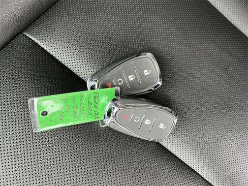 Used 2024 Chevrolet Trax RS w/ Driver Confidence Package image 25