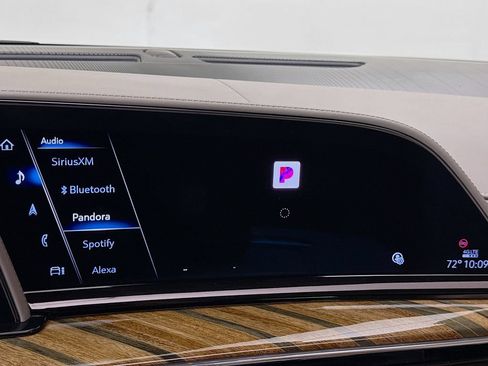 Used 2022 Cadillac Escalade ESV Sport Platinum w/ Heavy-Duty Trailer Package AWD/4WD image 18