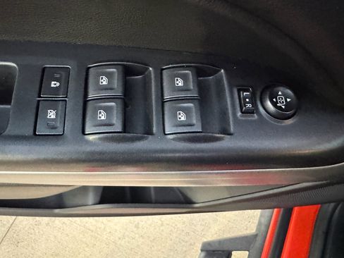 Used 2019 Chevrolet Colorado ZR2 w/ LPO, Power Package image 11