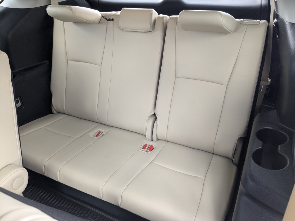 Used 2024 Toyota Highlander XLE FWD image 15