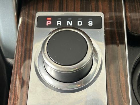 Used 2016 Land Rover Range Rover Long Wheelbase Supercharged image 29