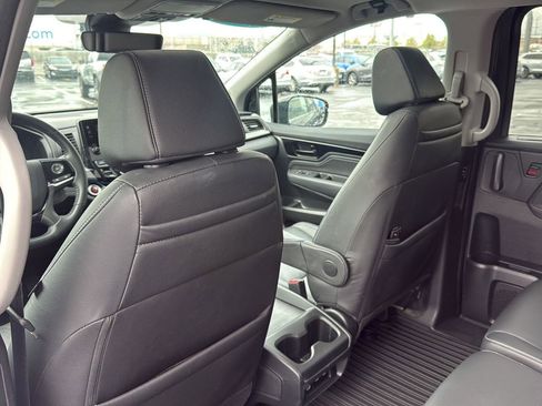 Certified 2024 Honda Odyssey Touring image 26
