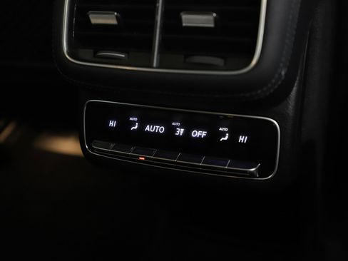 Used 2023 Mercedes-Benz GLS 580 4MATIC image 17