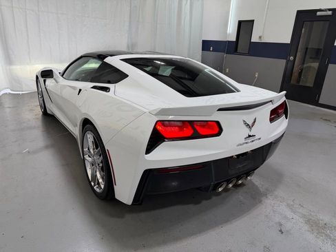 Used 2019 Chevrolet Corvette Stingray Coupe w/ Battery Protection Package RWD image 21