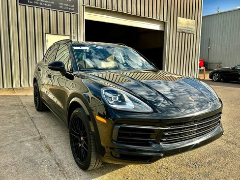 Used 2019 Porsche Cayenne AWD/4WD image 10