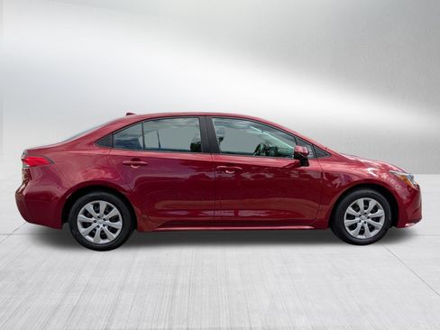 Used 2022 Toyota Corolla LE FWD image 8