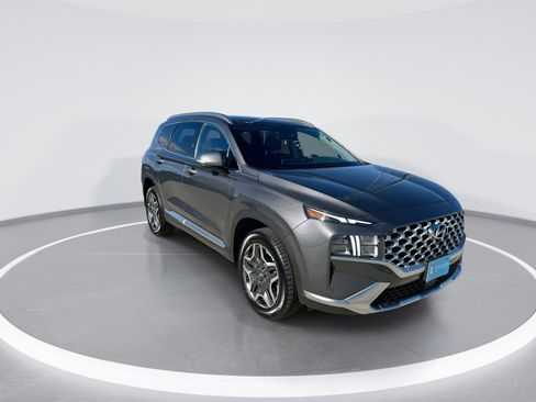 Used 2022 Hyundai Santa Fe SEL Premium image 2