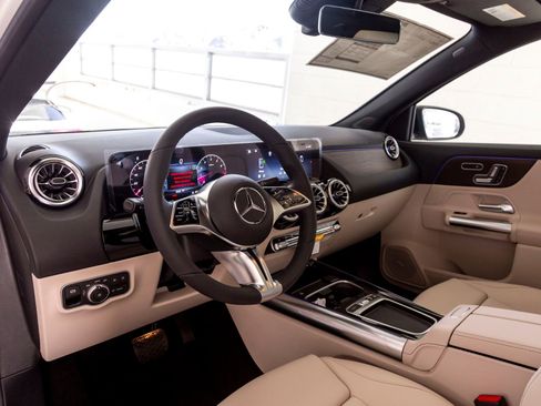 New 2026 Mercedes-Benz GLA 250 image 17