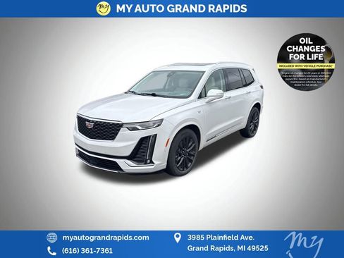 Used 2022 Cadillac XT6 Premium Luxury w/ Technology Package image 7