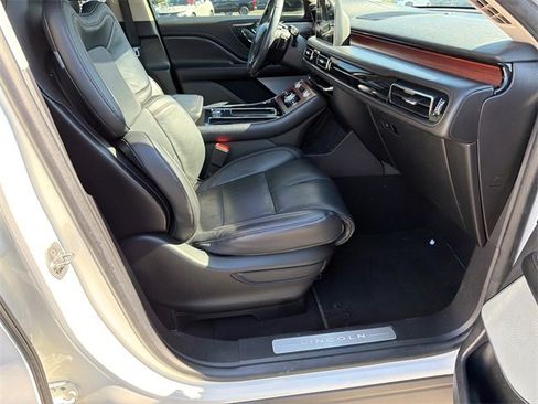 Used 2021 Lincoln Aviator Reserve w/ Equipment Group 201A image 13