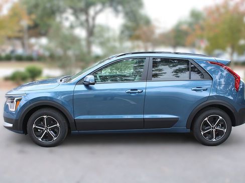 New 2026 Kia Niro EX FWD image 13