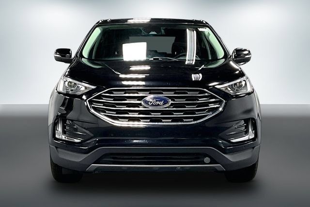Used 2023 Ford Edge Titanium w/ Cargo Accessory Package AWD/4WD image 2