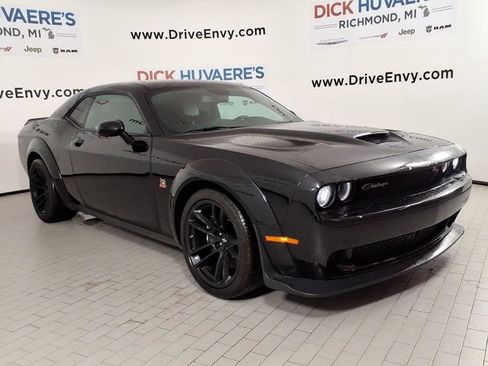Used 2023 Dodge Challenger R/T Scat Pack RWD image 3