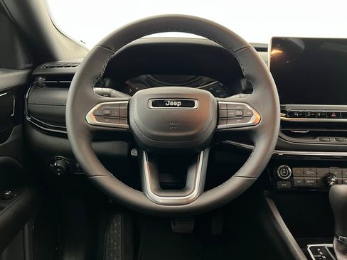 New 2026 Jeep Compass Latitude AWD/4WD image 12