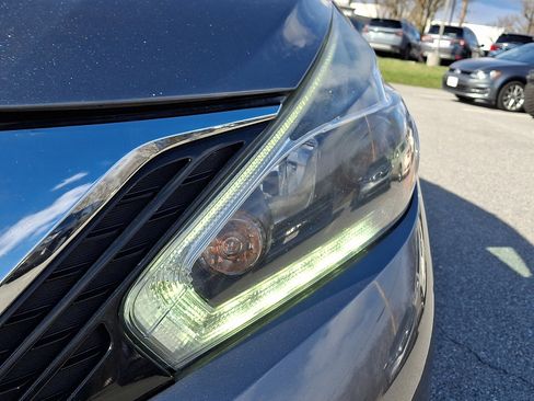 Used 2018 Nissan Murano SL w/ Midnight Edition Package image 9