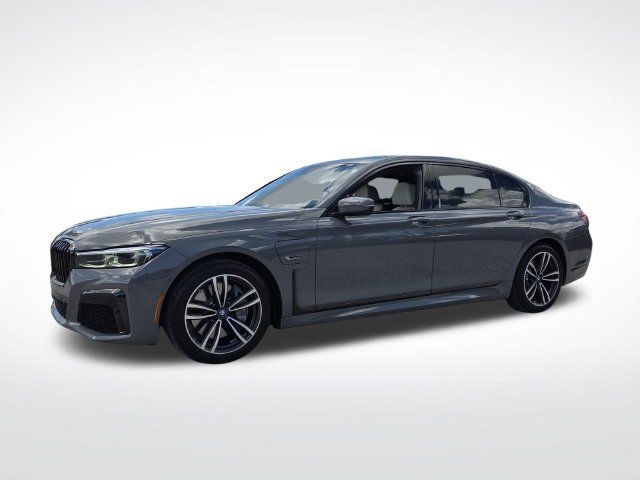 Used 2022 BMW 745e xDrive w/ M Sport Package AWD/4WD image 5