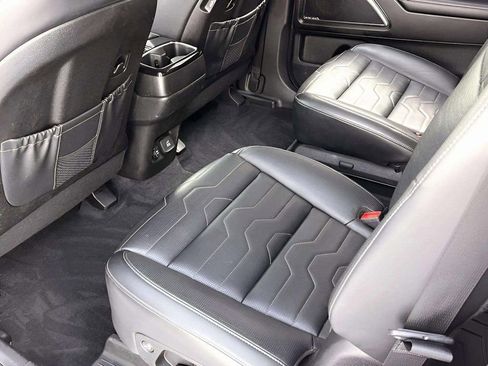 Used 2022 Kia Telluride SX w/ SX Prestige Package image 14