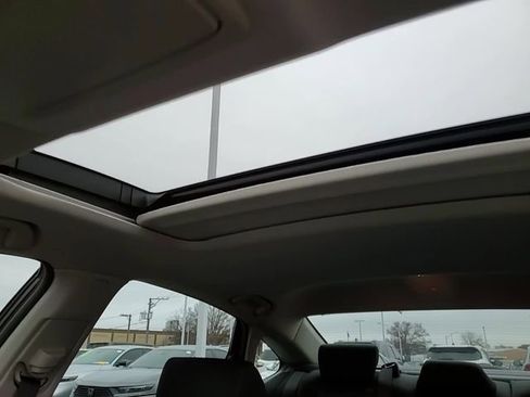 Used 2019 Honda Accord EX image 22