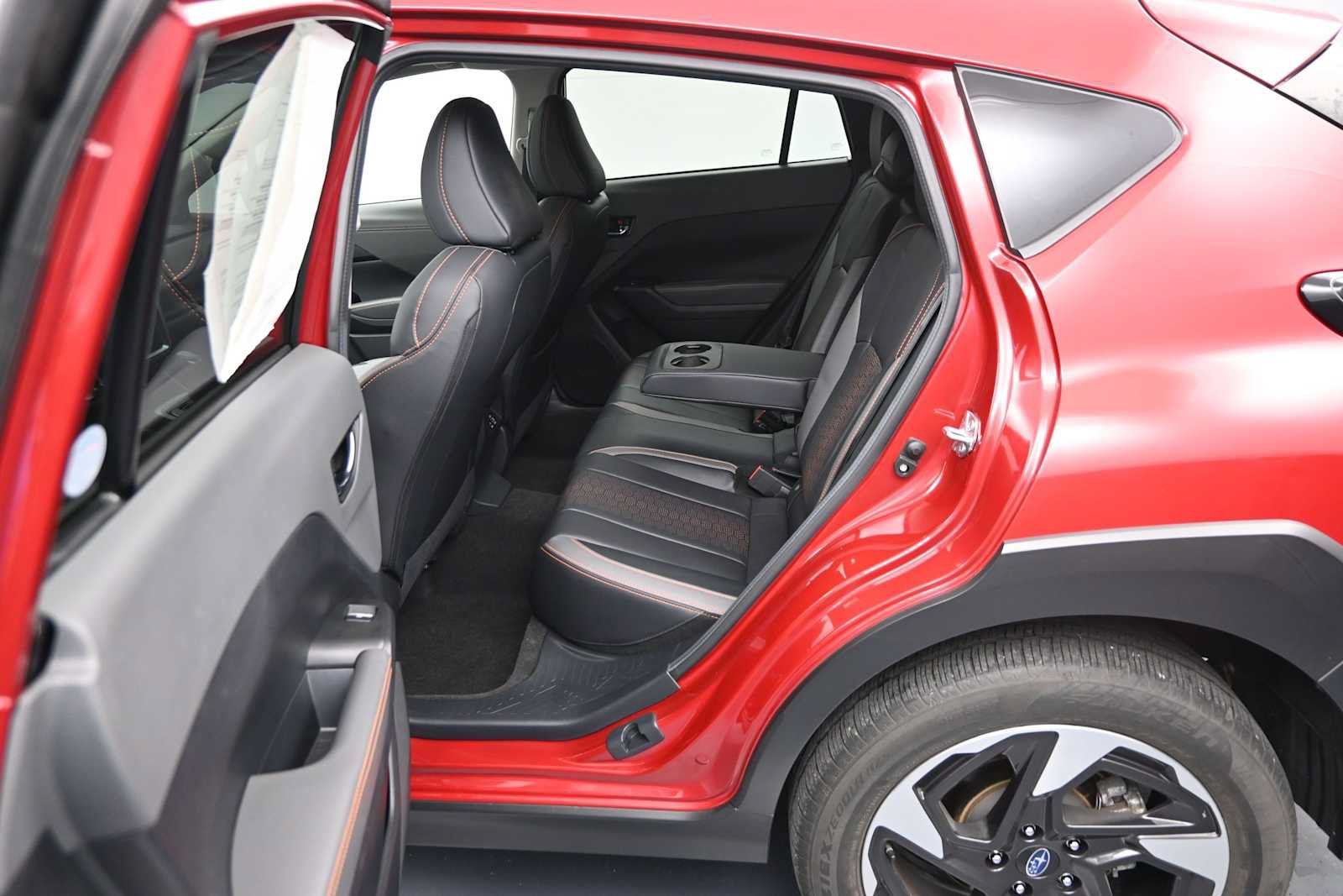 Used 2024 Subaru Crosstrek 2.5i Limited AWD/4WD image 9