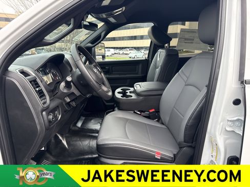 New 2026 RAM 3500 Tradesman AWD/4WD image 12