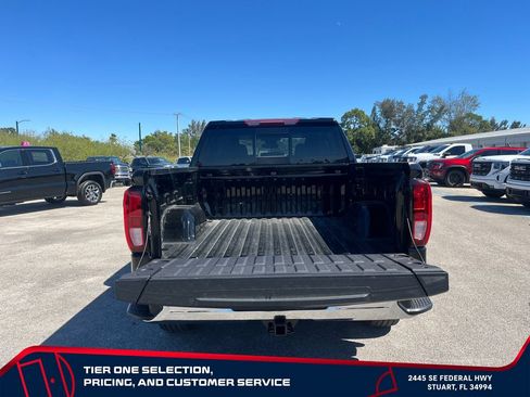 New 2026 GMC Sierra 1500 SLE w/ Preferred Package RWD image 16