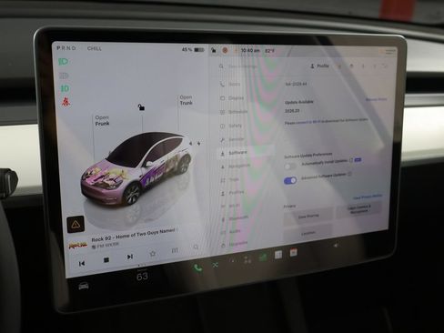 Used 2023 Tesla Model Y Long Range AWD/4WD image 33