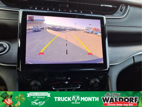 Used 2023 Jeep Grand Cherokee Limited image 15