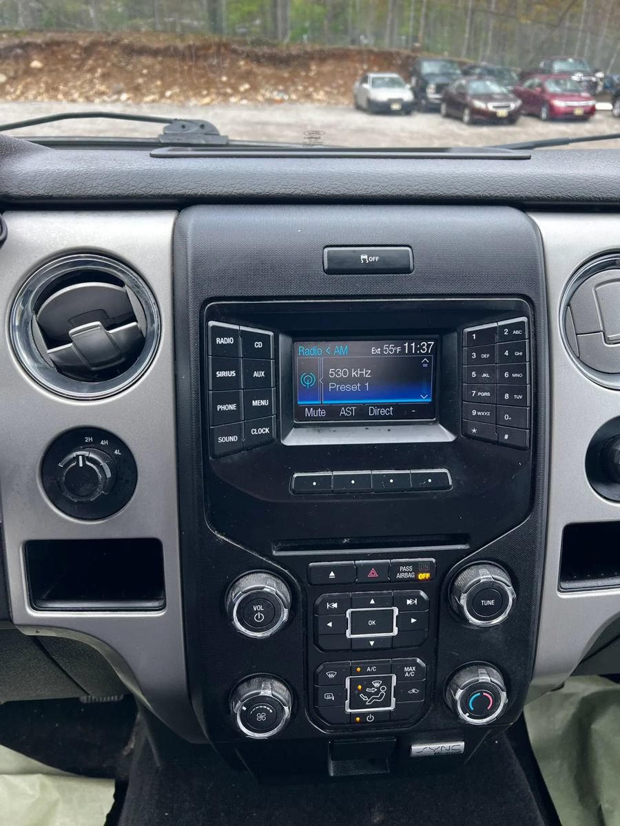 Used 2013 Ford F150 XLT w/ Mid Equipment Group AWD/4WD image 17