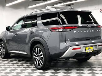 Used 2025 Nissan Pathfinder Platinum video 2