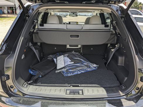 New 2025 Mitsubishi Outlander SEL image 13