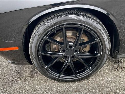 Used 2015 Dodge Challenger R/T w/ Quick Order Package 28B R/T RWD image 8