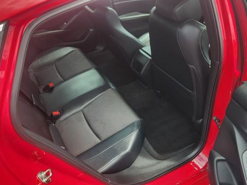Used 2018 Honda Accord Sport image 16
