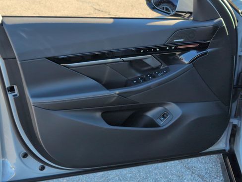 Used 2024 BMW 530i w/ M Sport Package image 14