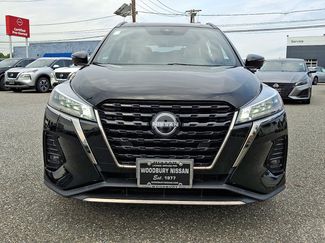 Certified 2023 Nissan Kicks SR w/ SR Premium Package FWD video 2