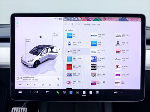 Used 2023 Tesla Model Y Performance image 22