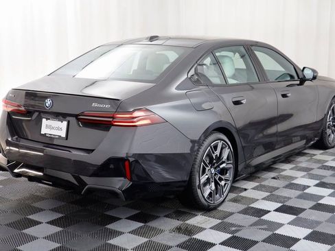 New 2026 BMW 550e xDrive w/ Executive Package image 20