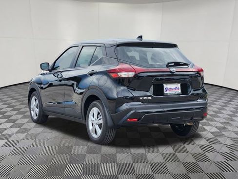 New 2025 Nissan Kicks Play S image 3